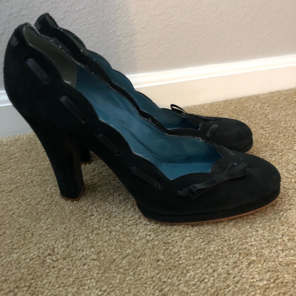 Marc Jacobs black heels